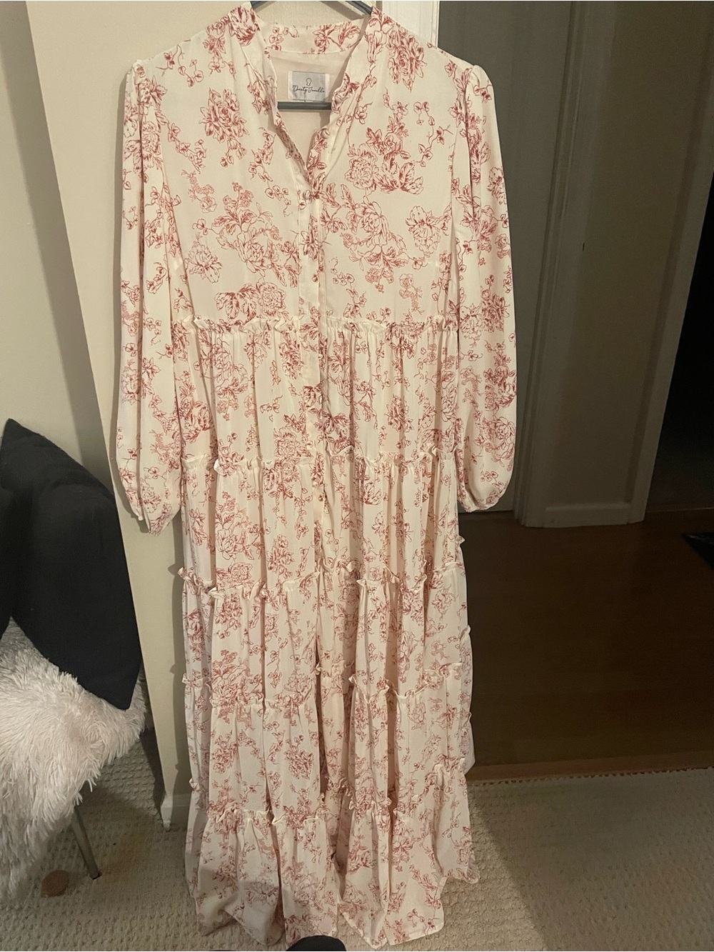 Dainty JewelsCream & Burgundy Floral Tiered Maxi Dress